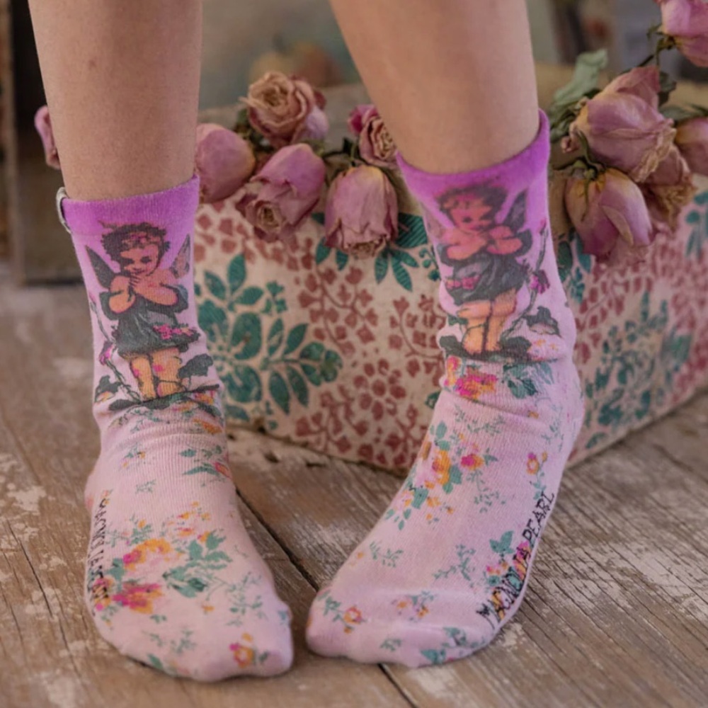 NWT Magnolia Pearl Maysie Socks in Crown of Love - Picture 2 of 9